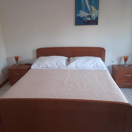Kadmen Apartman *