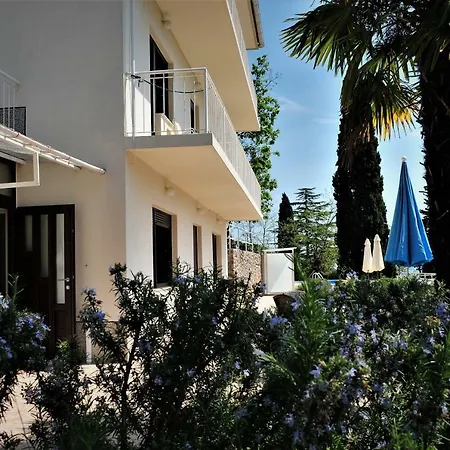 Kadmen Apartment Ika